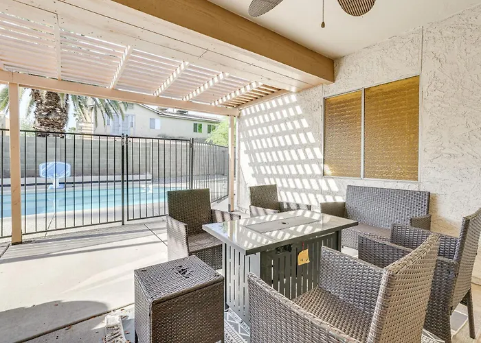 Family Desert Gem! 2 Mi To Fashion Center Holiday home Chandler